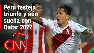 Perú festeja luego de que su selección venció a Paraguay y va por el repechaje por Qatar 2022 [upl. by Hiett]