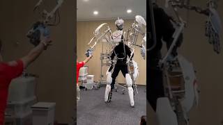 Estos Exoesqueletos Creado por la Empresa Japonesa Skeletonics [upl. by Ahsia813]