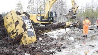 Excavator in deep trouble [upl. by Jelle]