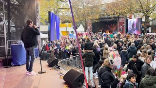 Sinterklaas verwelkomd door Yves Berendse op Vlaardings Veerplein [upl. by Otina]