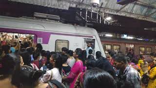 Unbelievably Overcrowded Ladies Coach at Thane station [upl. by Pain]