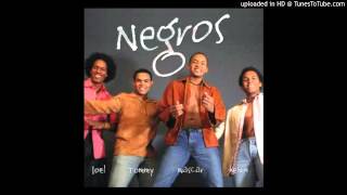 Grupo Negros  Mi Reyna [upl. by Eremahs499]