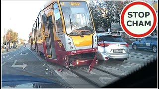 Kolizja z tramwajem  nieudane zawracanie w Pabianicach 1242 Wasze Filmy [upl. by Borden846]