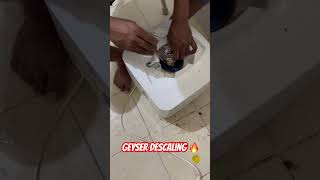 Geyser descaling ✅ surajroxfunnyvibeo comedy funny surajroxfun song realfools 🌠 [upl. by Denni]