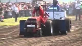 2004 Compact diesel gardenpulling Wekerom [upl. by Jareen]