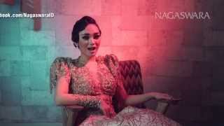 Hey Mas Bro  Zaskia Gotik  Official Music Video [upl. by Demmy]