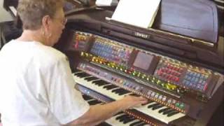 Marilyn Speedy hobby organist Lowrey Legend organ 3 excitings songs [upl. by Bunker774]