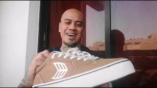 Cariuma Vallely Skate Shoes Unboxing [upl. by Acnalb547]