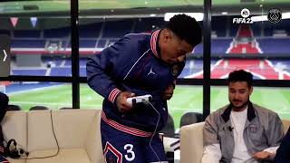 Fifa 22  Kimpembe célèbre en dansant contre gotaga en pensant avoir marquer alors que non [upl. by Eilis630]