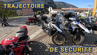 LES TRAJECTOIRES DE SECURITE  à moto   Ca change pas mal 😁 [upl. by Ahsemat474]