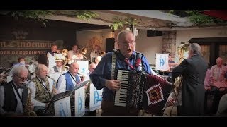 Rot rot rot sind die Rosen  quotBEIM LINDENWIRTquot  Rüdesheim am Rhein [upl. by Triplett]