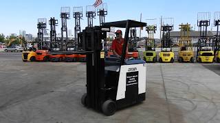 D20941 Probably the most versatile of all forklifts 2004 Crown standup counter balanced forklift [upl. by Andaira]