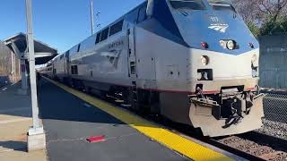 Video Fast Amtrak train [upl. by Cappello538]