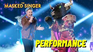 Jesse McCartney And Bull Kills It On The Masked Singer [upl. by Hennessey]