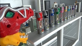 Power Rangers Dino Charge 10 batteries in the dinosaur mouth Toys 파워레인저 다이노포스 공룡 입속 10개 다이노셀 장난감 [upl. by Teiv662]