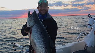 Divers  Flasher Flys  Big Salmon Strikes  Lake Michigan  Diver Strikes [upl. by Fulcher856]