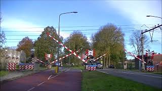 Spoorwegovergang Heerenveen  Dutch railroad crossing [upl. by Aerdnak]