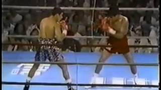 19850810 Hector Camacho vs Jose Luis Ramirez [upl. by Victoria61]