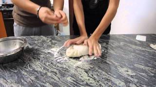 Come fare la pizza  Tutorial [upl. by Dollar53]