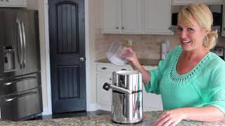 Best Ice Crusher Review  Nuvantee Ice Crusher [upl. by Carlita]