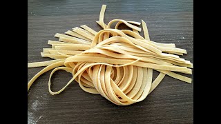 Recette facile de pâtes fraîches maison tagliatelles [upl. by Laon]