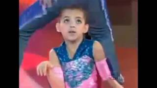 Daryna Gonzalez  BAILES EN PEQUENOS GIGANTES [upl. by Huldah]