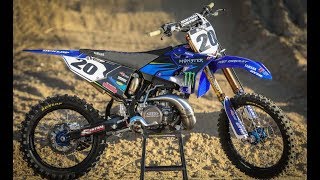 Deluxe Yamaha YZ250 2 Stroke Build  Motocross Action Magazine [upl. by Jessey]