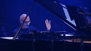 Ludovico Einaudi – Whirling Winds Live A Fip 2015 [upl. by Nosremaj]