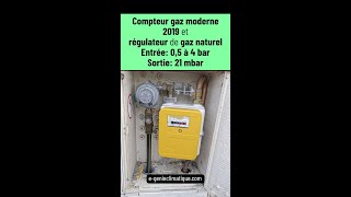 Compteur gaz moderne et régulateur de gaz naturel IN 054bar OUT 21mbar gc short41 [upl. by Faxon]