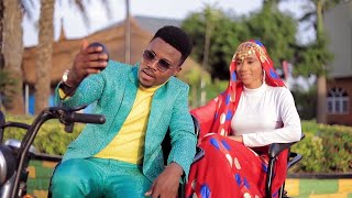 Umar m shareef ZuciyaOfficial Video ft Saudat Umar [upl. by Rickard545]