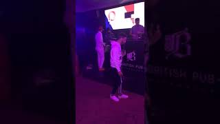 Nouamane Belaiachi  Madamti نعمان بلعياشي  مدامتي à british pub marrakech [upl. by Aicertal797]