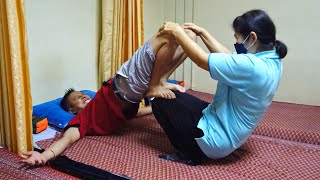 I got Praying Mantis THAI BODY MASSAGE for Stress Relief [upl. by Chow]