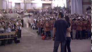 Reportage  AnneDauphine Julliand et son mari Loïc témoignent en 2011 à Lourdes devant 1600 jeunes [upl. by Zacherie334]