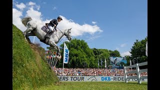 Gilbert Tillmann  Claus Dieter  Deutsches SpringDerby Hamburg 2017 [upl. by Wynny]