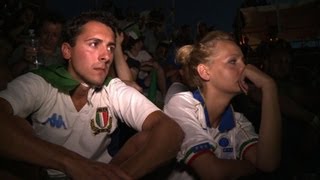 Euro2012 limmense déception des supporteurs italiens à Rome [upl. by Ellevel232]