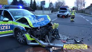 STREIFENWAGEN AUF EINSATZFAHRT IN CRASH VERWICKELT [upl. by Ativel]