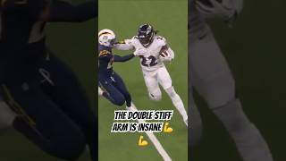 The double stiff arm is insane ngl 😱😱nfl ravens derrickhenry stiffarm short [upl. by Aierdna48]