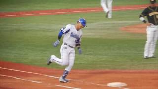 ネフタリ・ソト横浜DeNA本塁打 10回裏 2018年9月17日  A walkoff homer by Neftalí Soto [upl. by Josh130]