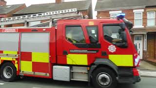 North Wales Fire amp Rescue Service appliance on 999 emergency response in Fflint CymruWales 21024 [upl. by Mel369]