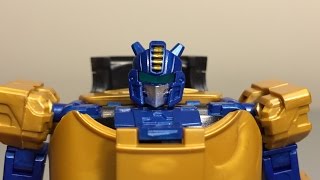 Review Toyworld TWT05 Shinebug Goldbug [upl. by Erma588]