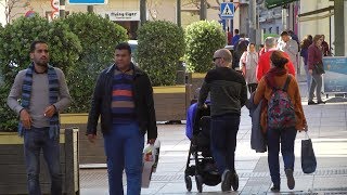 La Ciudad amplía de 19 a 27 los festivos que podrá abrir el comercio [upl. by Atterehs374]