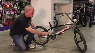 Basic differences between street and race BMX bikes [upl. by Uv874]