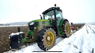 John Deere 6125R zimsko oranje s Maschio unico M [upl. by Ennavoj]