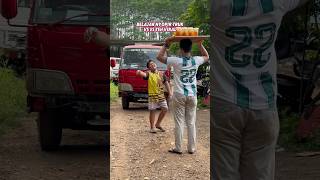 Parodi Viral Penjual Es Teh vs Sopir Truk [upl. by Neerac]