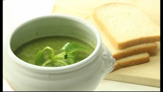 Soupe de légumes verts [upl. by Pomfret]