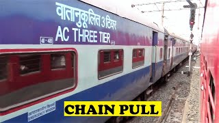 Poorva Parallel Run  Dibrugarh Tambaram Whine Chain Pull At Asansol Junction [upl. by Misab]