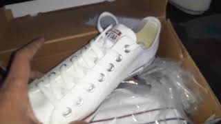 Converse All Star Low Top White chuck Taylor Sneakers review [upl. by Aninay614]