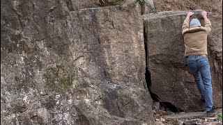 Freerider Left V1 and Freerider Right V1 FAs  St ElmoOld Wauhatchie Boulders [upl. by Vasyuta]