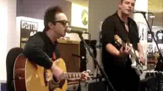 Glasvegas  HMV Glasgow Signing Be My baby [upl. by Erusaert263]