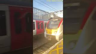 Greater Anglia 720513 passes Northumberland Park for Hertford East 720518 passes for London [upl. by Paten464]